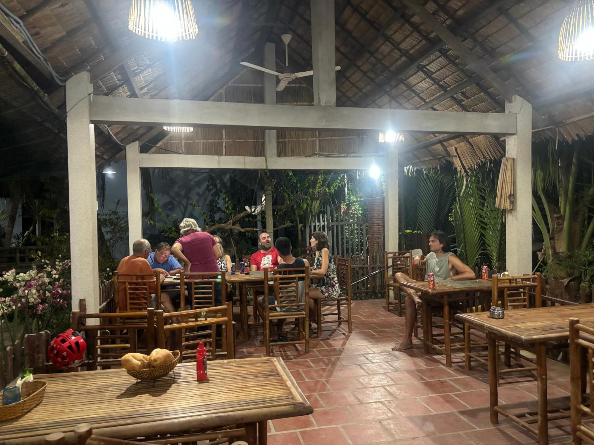 Homestay Bentre Coco Lodge Ben Tre Екстер'єр фото